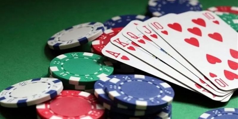 Nắm bắt thuật ngữ Poker với các tay bài chuẩn xác